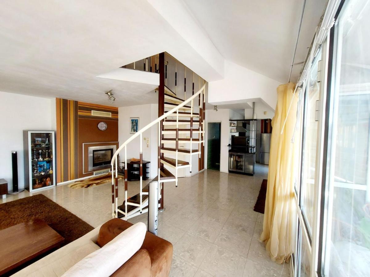 Comfort Flat Бургас Екстериор снимка